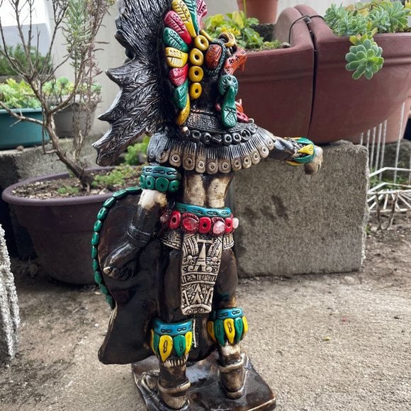 Handcrafted Wooden Tecun Uman Sculpture with Stones and Removable Macuahuitl - Picture 6 of 6